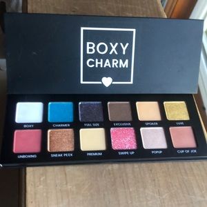 Eye shadow palettes